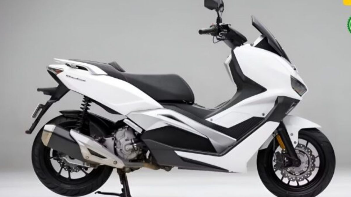 TVS New Hybrid Scooter, TVS Hybrid Scooter Launch, TVS New Hybrid Scooter Review, Electric Petrol Hybrid Scooter, TVS New Hybrid Scooter Features, TVS New Hybrid Scooter Engine, TVS New Hybrid Scooter Price, टीवीएस न्यू हाइब्रिड स्कूटर,